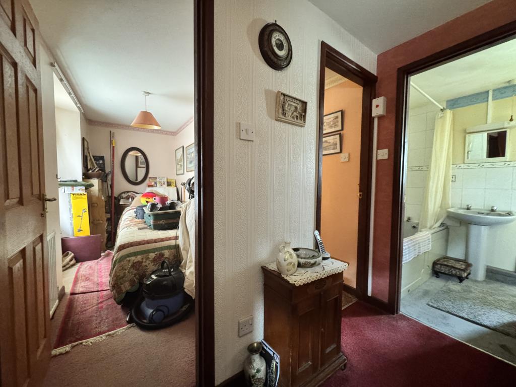 Lot: 101 - TWO-BEDROOM HOUSE FOR IMPROVEMENT IN VILLAGE LOCATION - First floor landing